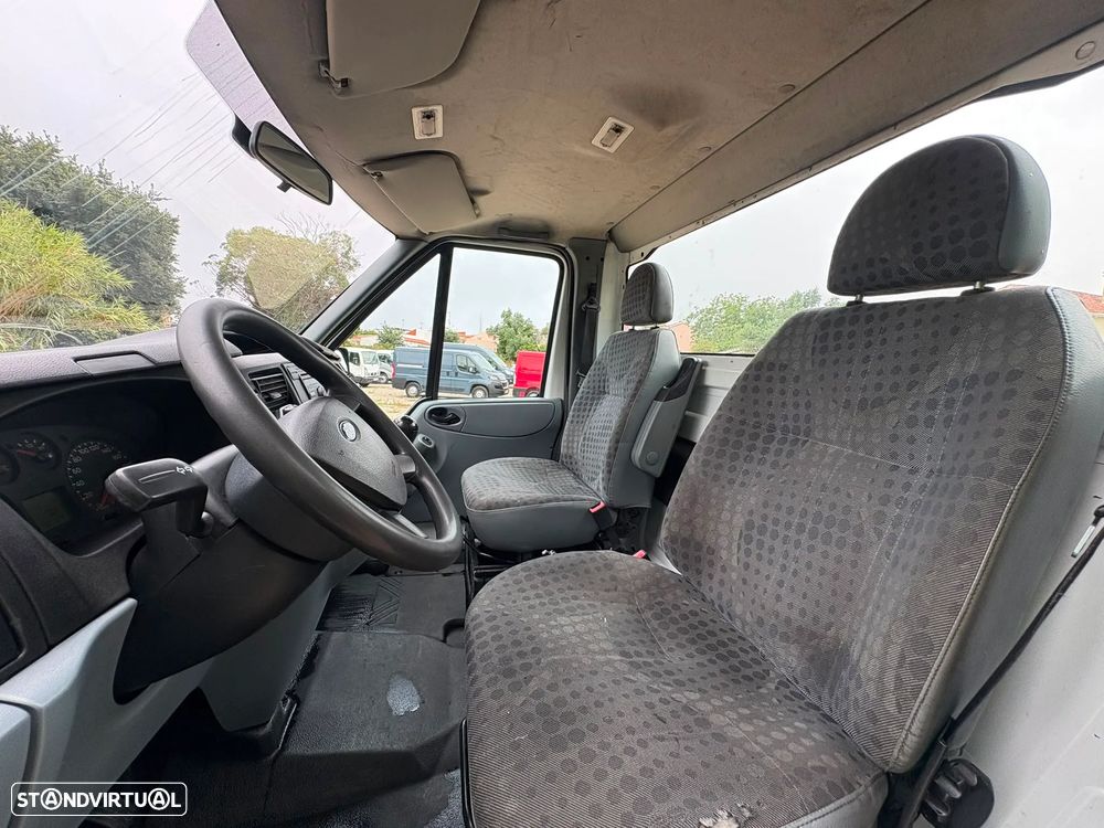 Ford transit - 12