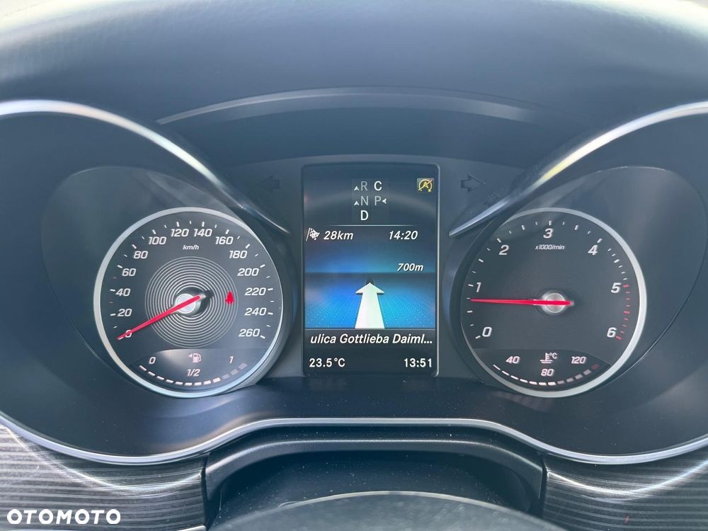 Mercedes-Benz Klasa V 250 d Avantgarde 9G-Tronic (d³ugi) - 28