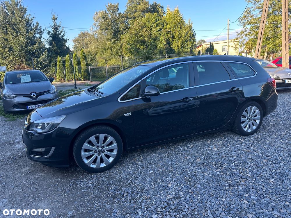 Opel Astra 1.4 Turbo Cosmo - 4