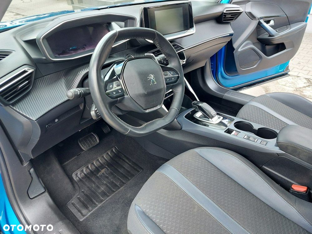 Peugeot 2008 - 13