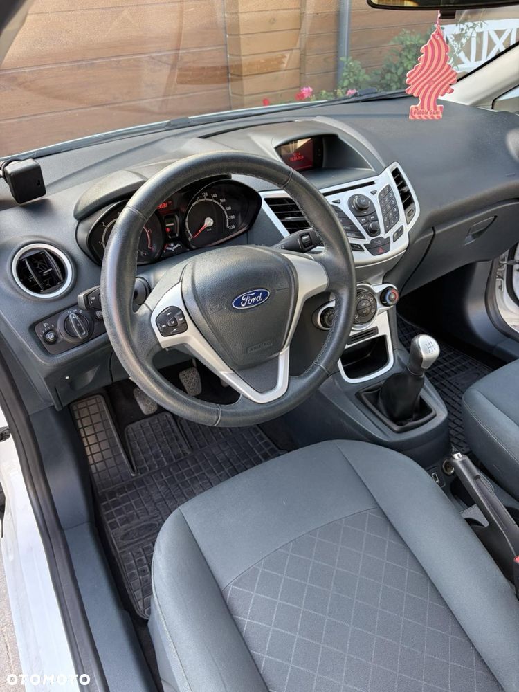 Ford Fiesta - 6