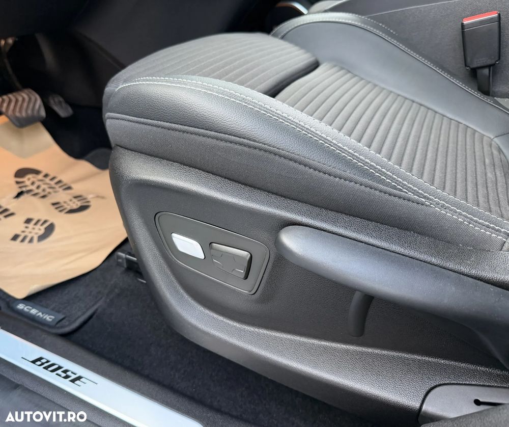 Renault Scenic ENERGY TCe 140 EDC BOSE EDITION - 29