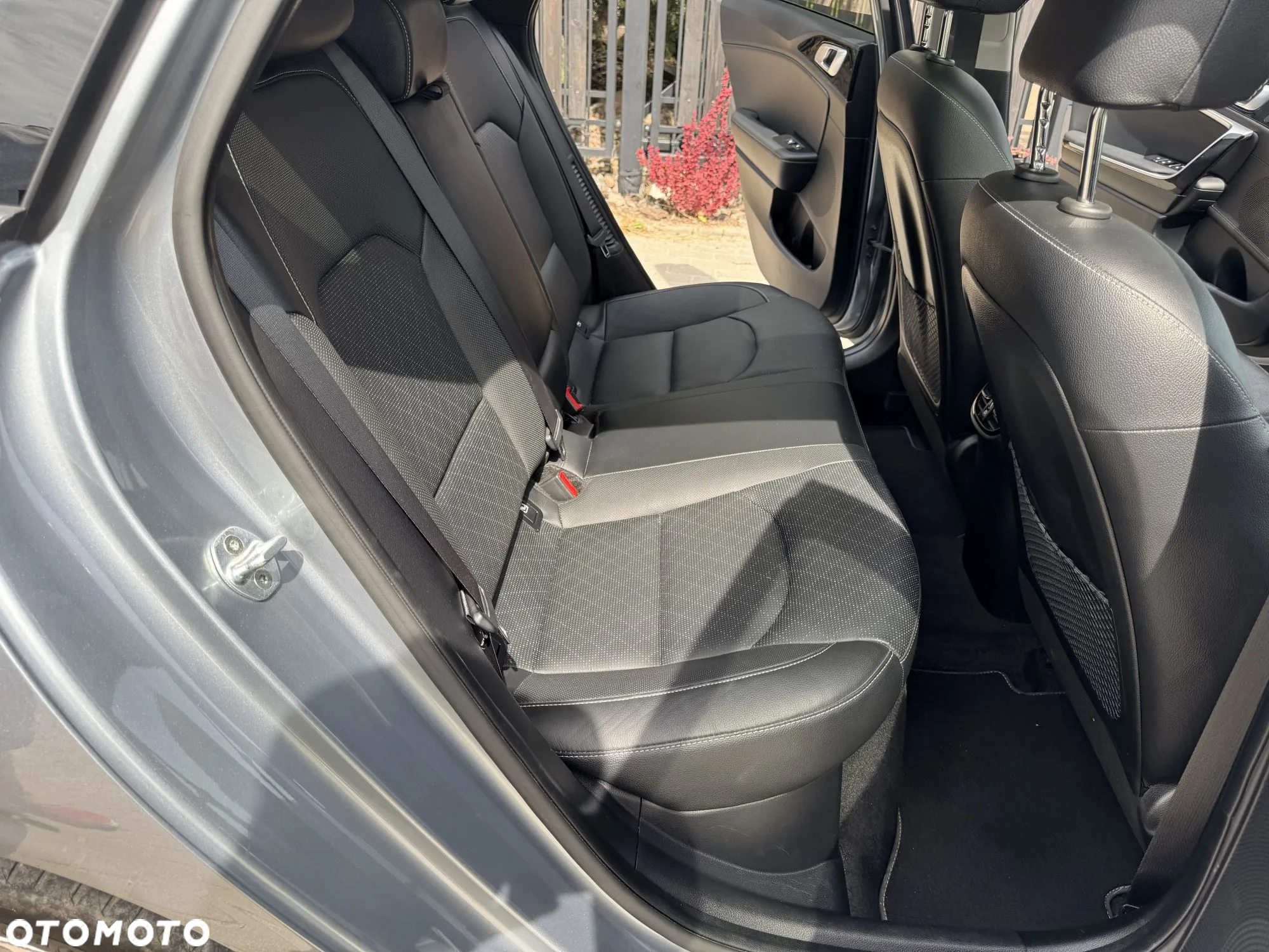 Kia Ceed SW 1.6 GDI DCT OPF Plug-in-Hybrid Platinum Edition - 17