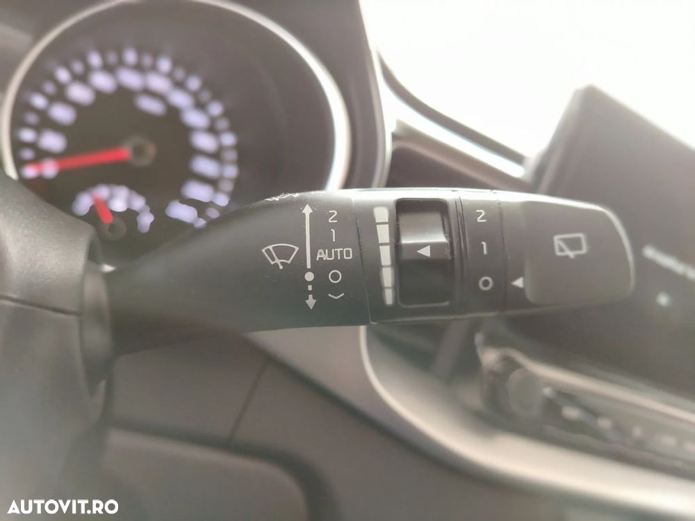 Kia XCeed 1.5 T-GDI 7DCT City - 19