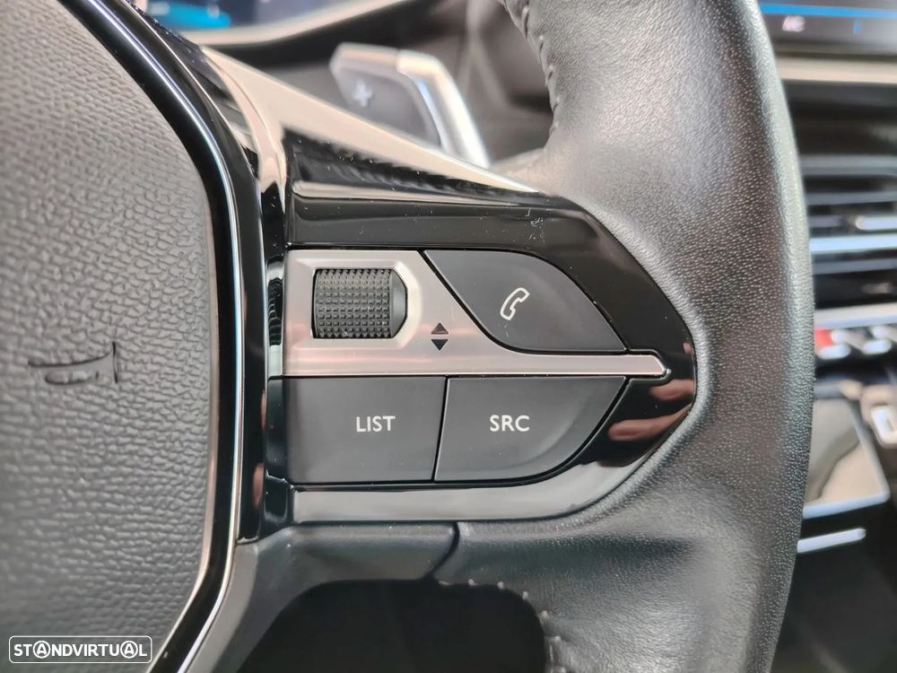 Peugeot 2008 PureTech 130 EAT8 Allure - 7