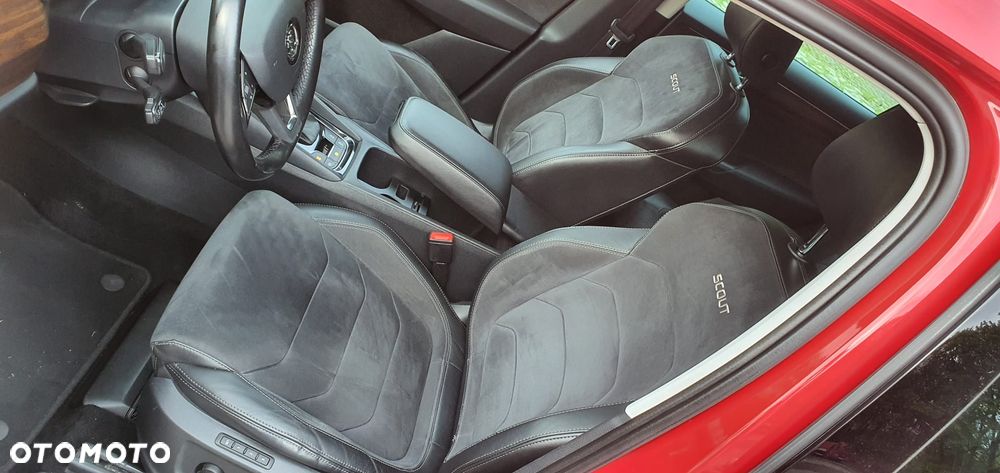 Skoda Kodiaq 2.0 TDI 4x4 Scout DSG 7os - 10