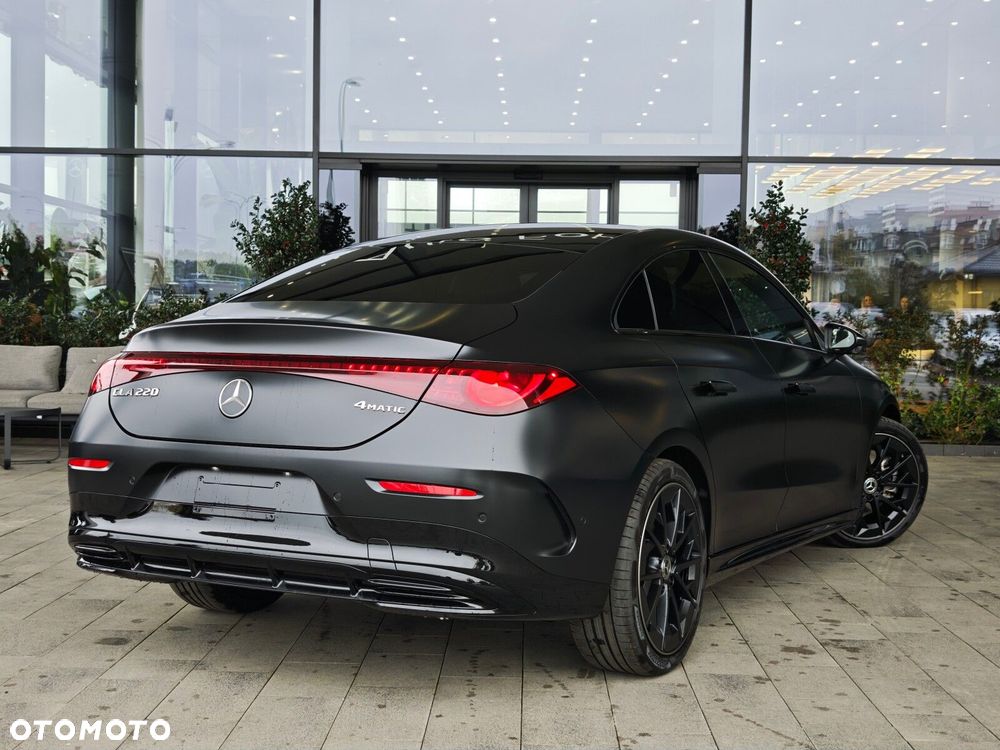 Mercedes-Benz CLA - 5