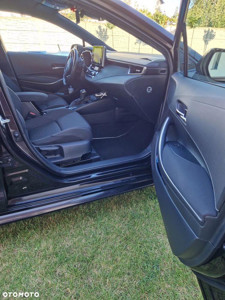 Toyota Corolla 2.0 Hybrid Comfort - 7