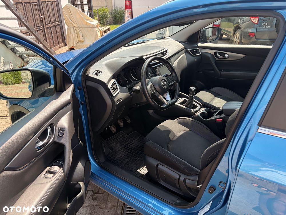 Nissan Qashqai 1.3 DIG-T N-Connecta - 17