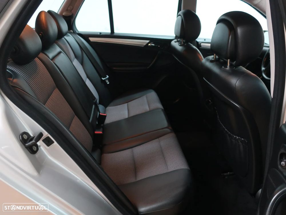 Mercedes-Benz C 220 CDi Avantgarde Aut. - 28