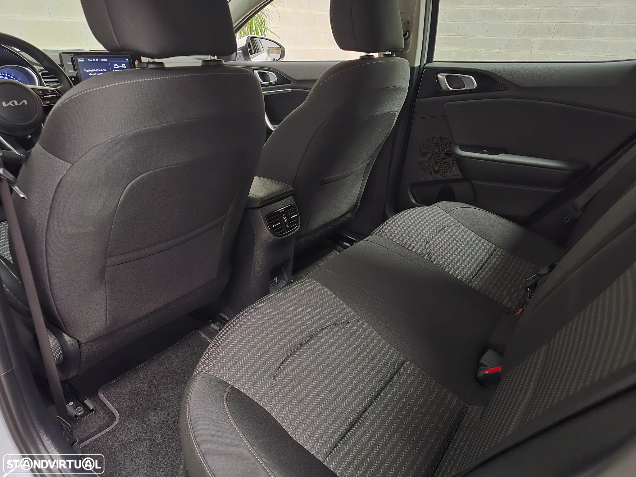 Kia XCeed 1.6 GDi PHEV Drive - 32