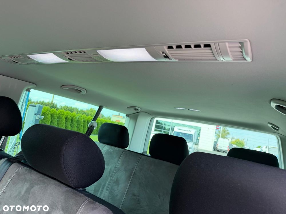 Volkswagen Caravelle 2.0 TDI L2 Comfortline DSG - 18