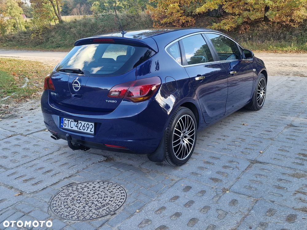 Opel Astra - 4