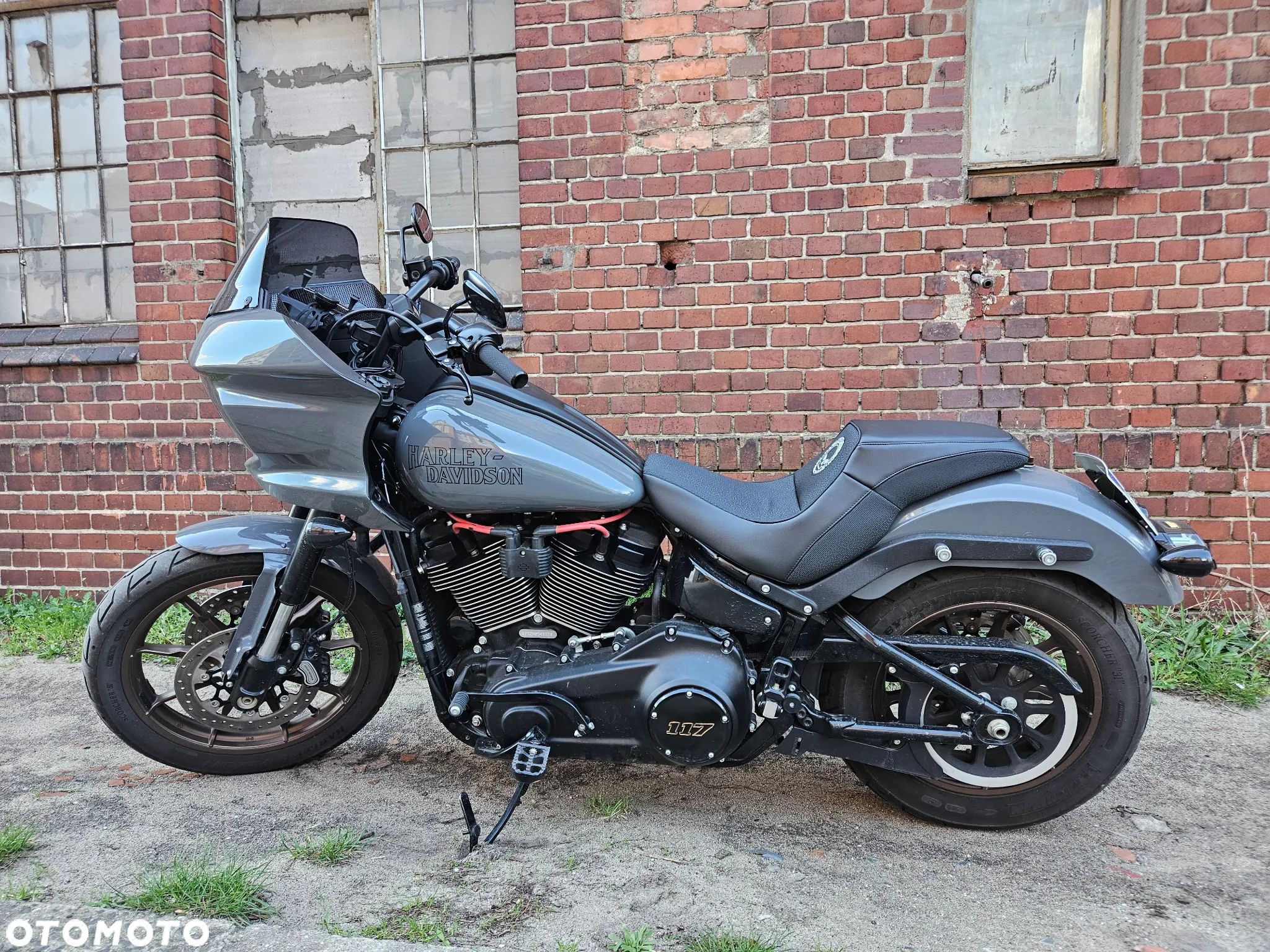 Harley-Davidson Softail Low Rider - 1