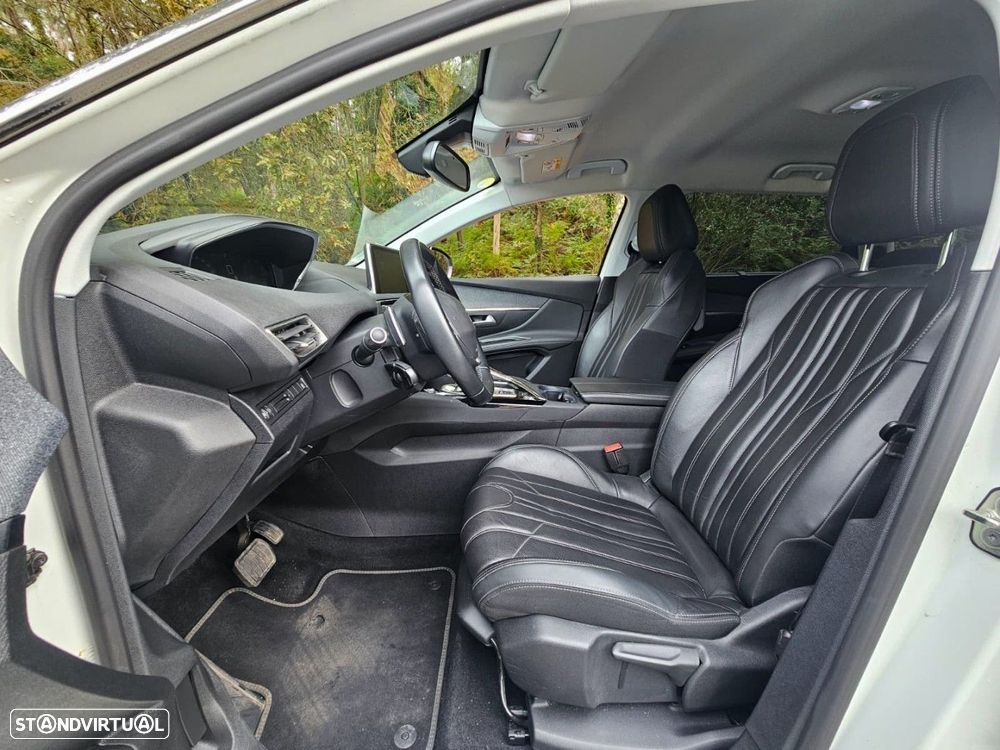 Peugeot 5008 1.5 BlueHDi Allure Pack EAT8 - 6