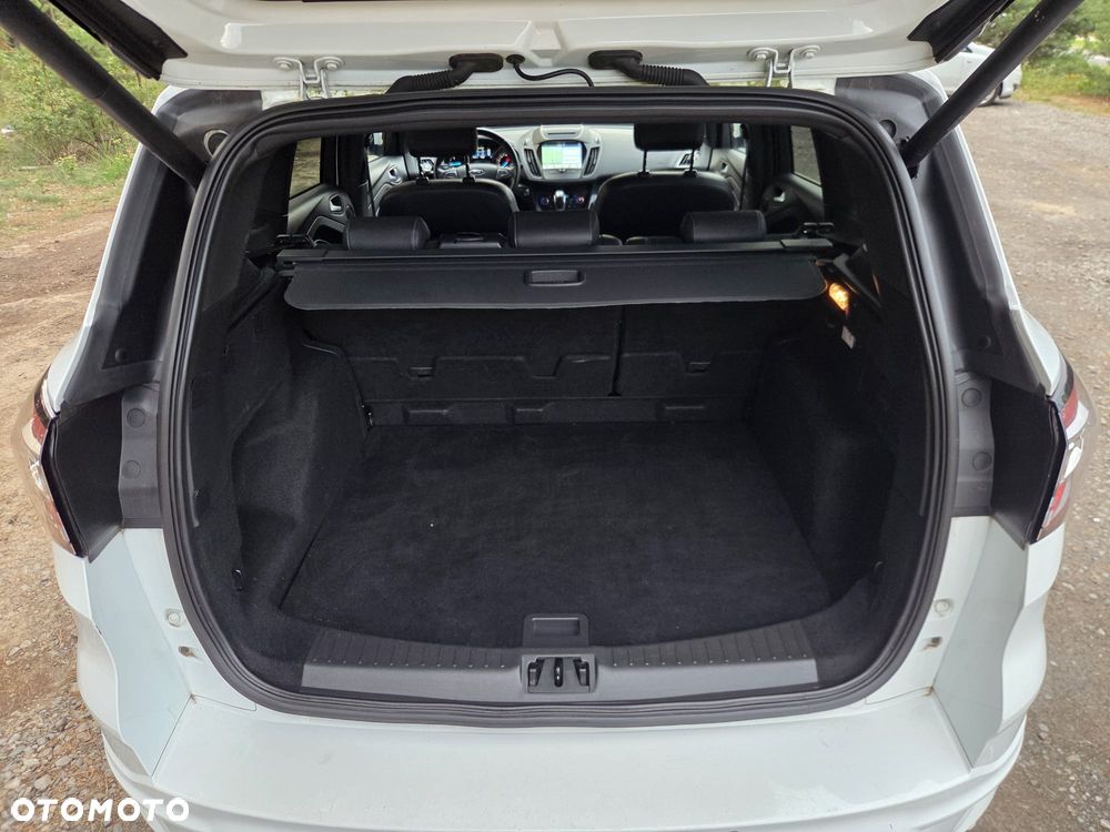 Ford Kuga 2.0 TDCi 4x4 ST-Line - 12