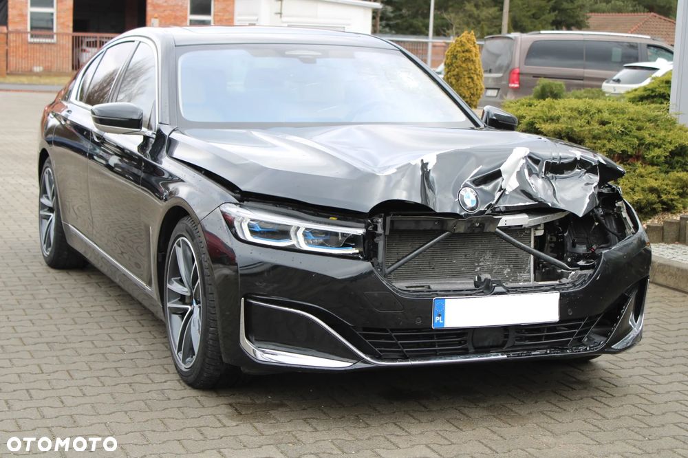 BMW Seria 7 740d xDrive - 2
