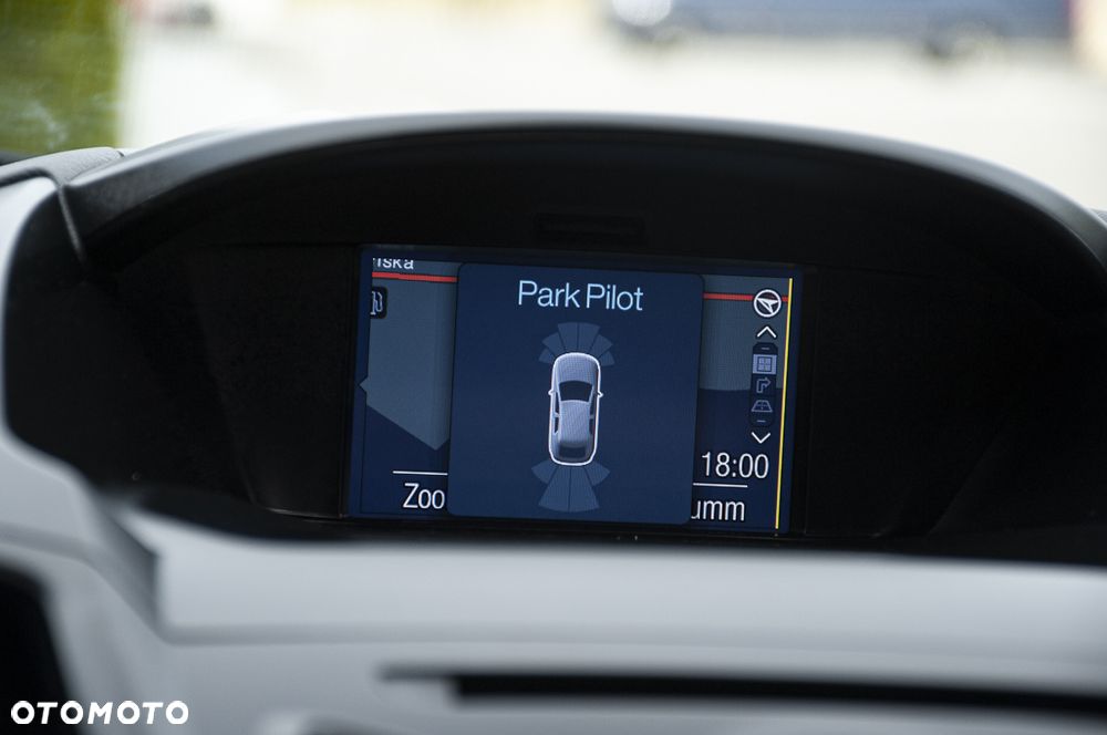 Ford Kuga 2.0 TDCi 4x4 Titanium - 29