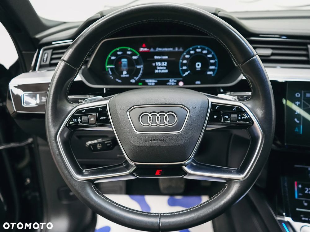 Audi e-tron - 19