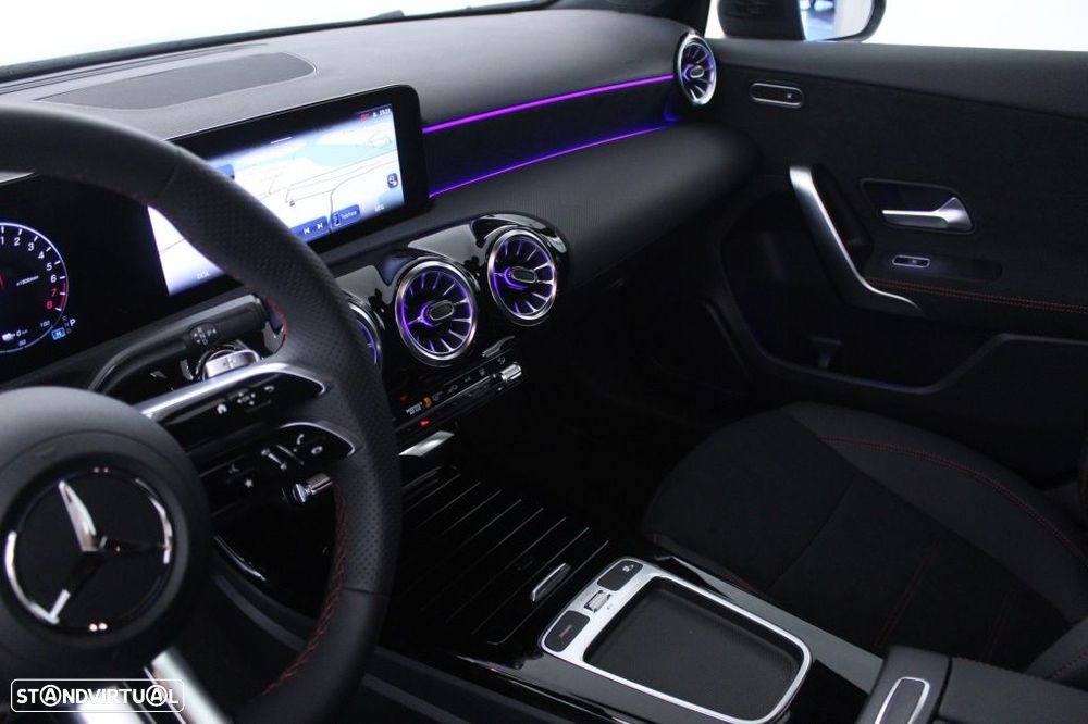 Mercedes-Benz A 250 e AMG Line - 31