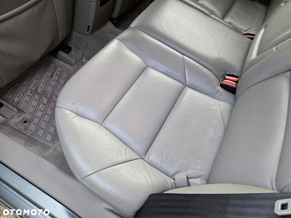 Volvo V70 2.5T AWD Summum - 27
