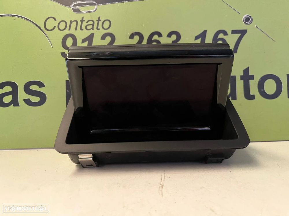 AUDI A1 8X DISPLAY ECRA RADIO - D027 - 1