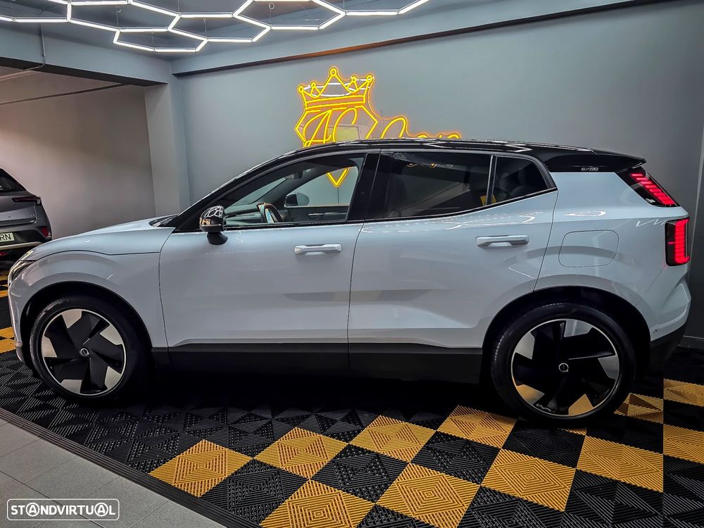 Volvo EX30 Twin Motor Performance AWD Ultra - 9
