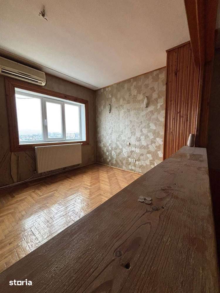 Duplex de vanzare in zona Hotel Roman, 3 balcoane 85.000 euro - Imagine principală: 5/13