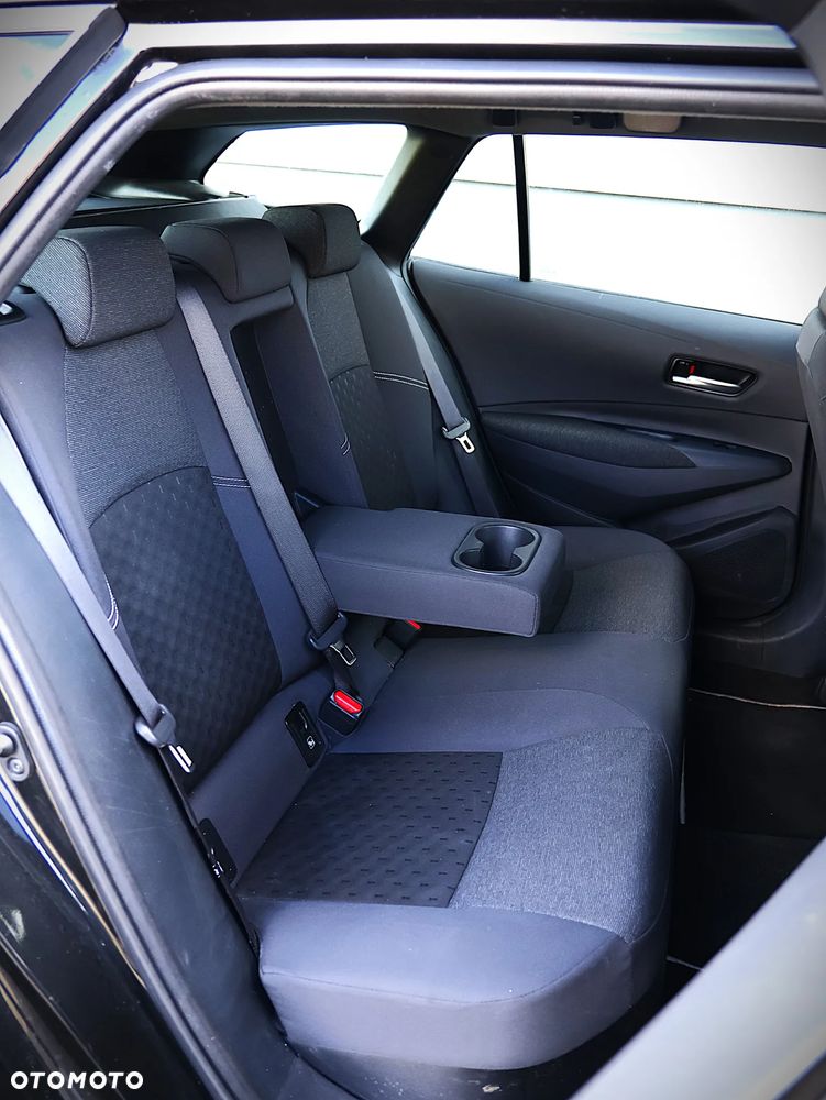 Toyota Corolla 1.8 Hybrid Comfort - 19