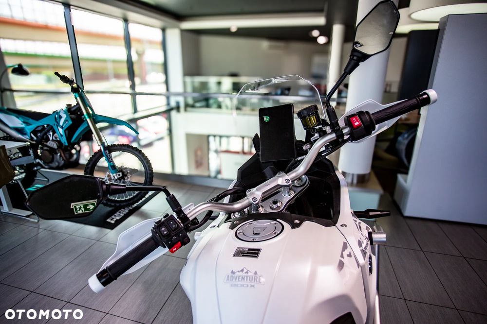 KOVE 800X Touring - 18