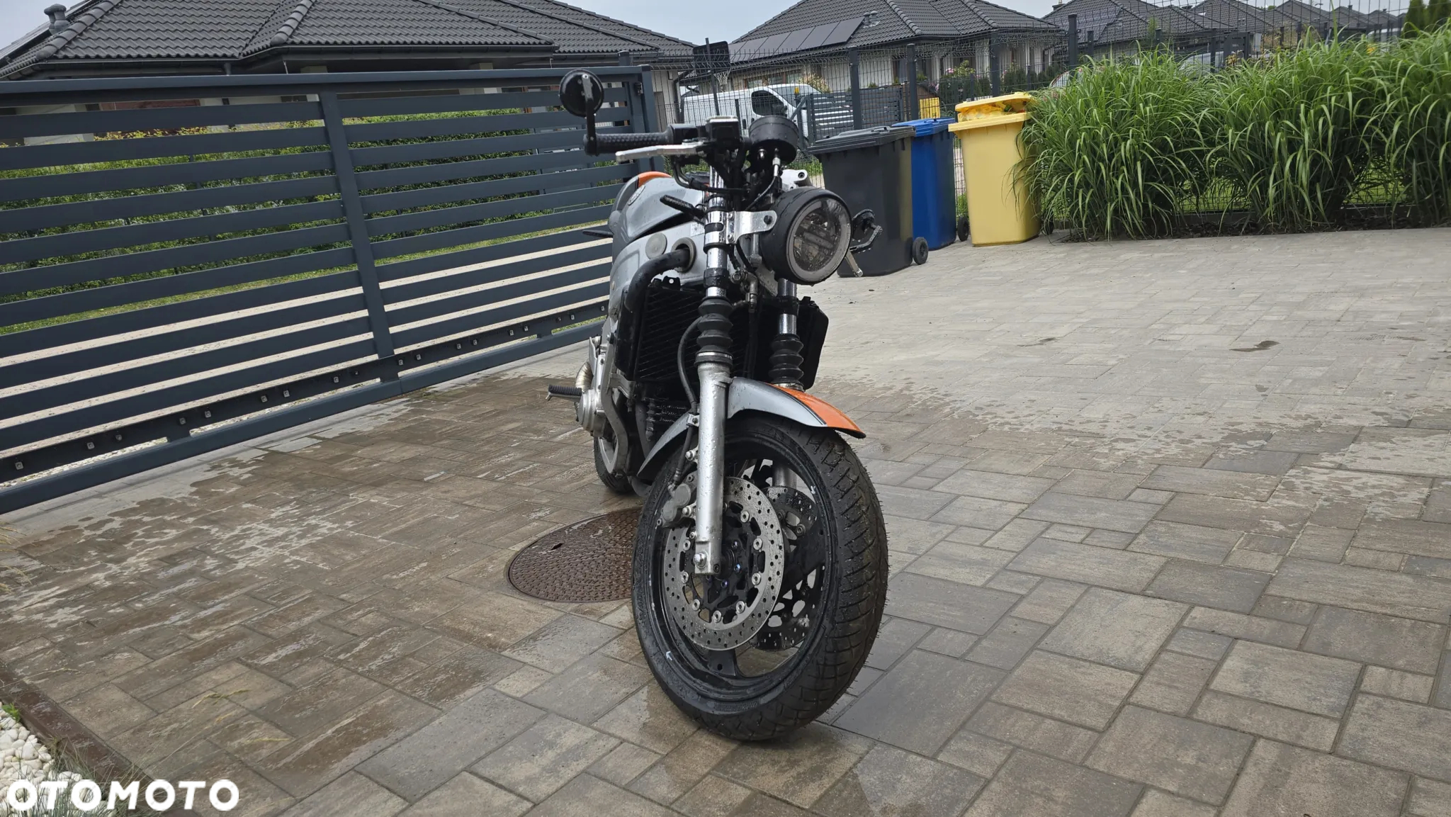 Yamaha FZR - 10