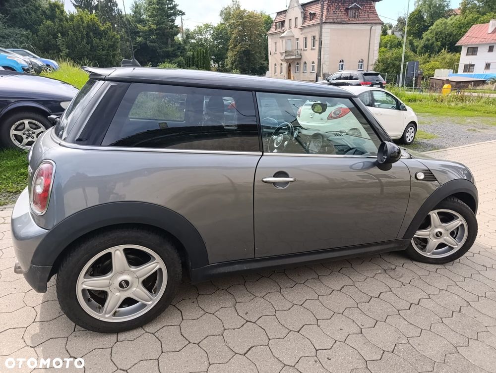 MINI Cooper 50 Mayfair - 10