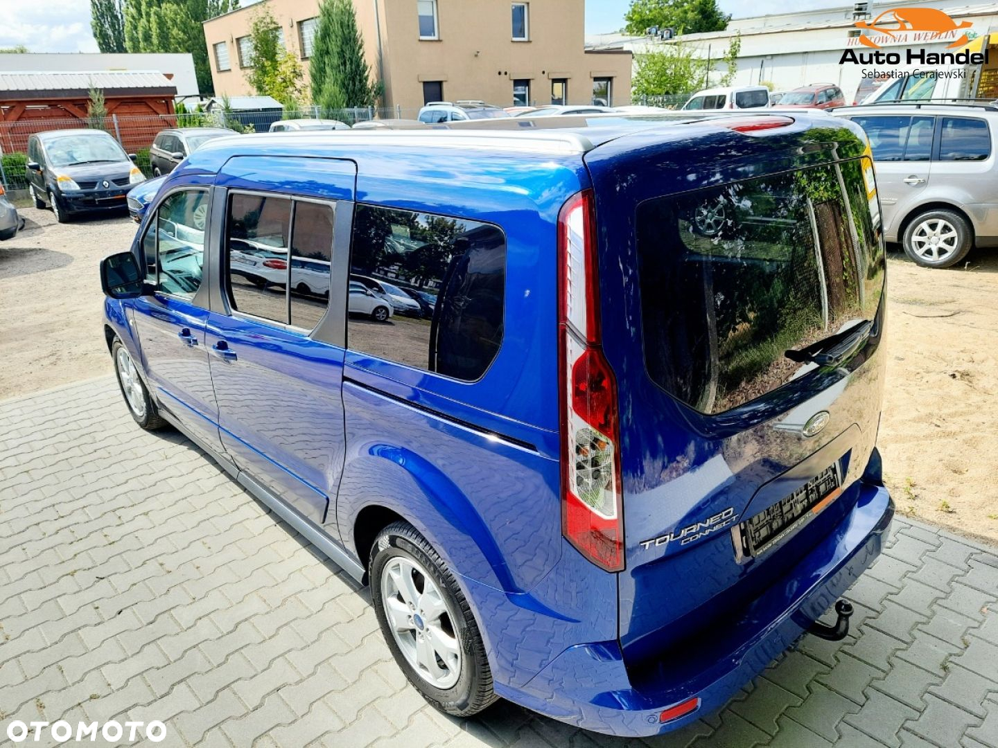 Ford Tourneo Connect Grand - 14