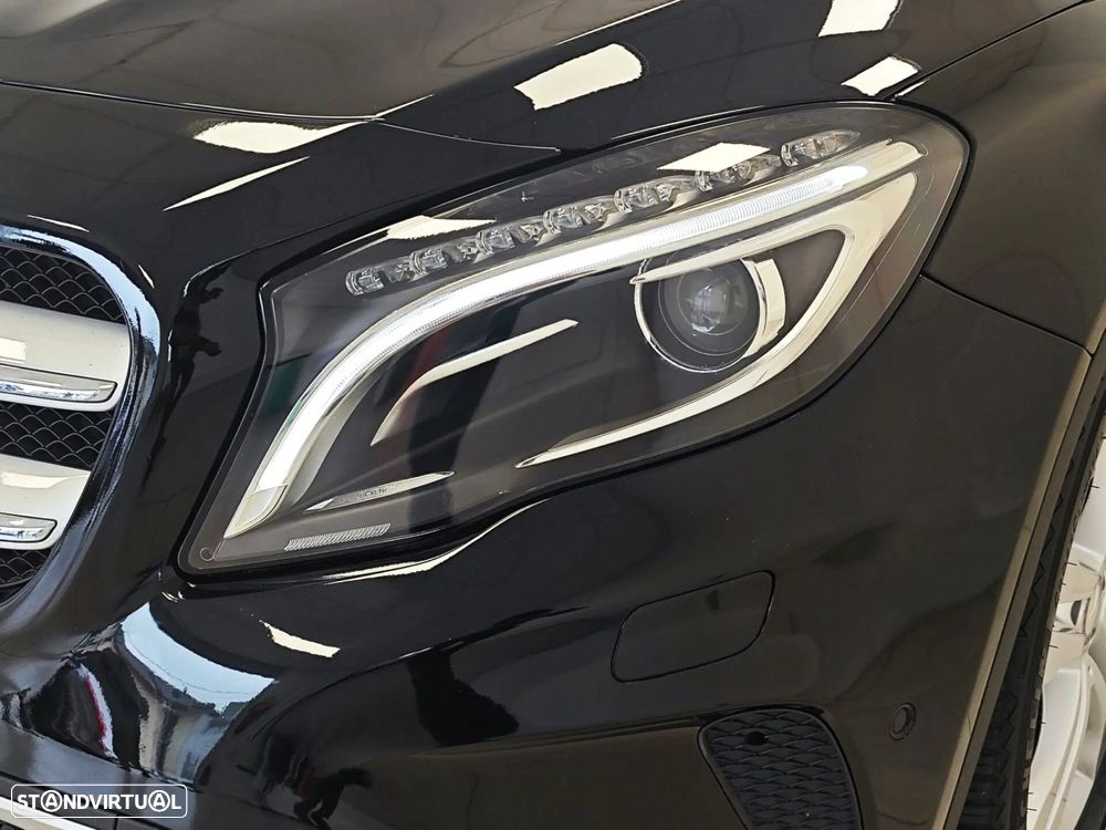 Mercedes-Benz GLA 200 d 4Matic 7G-DCT Urban - 13