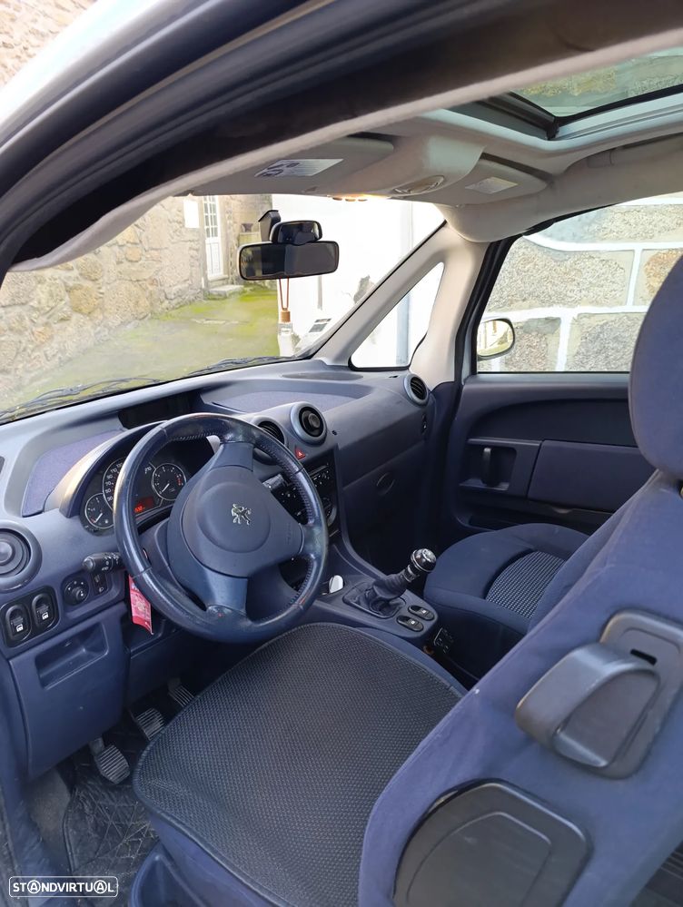 Peugeot 1007 1.4 HDi Urban - 6