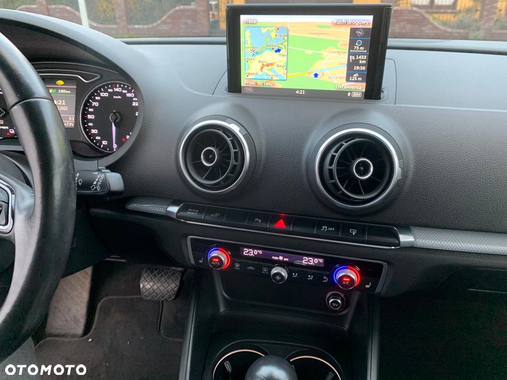 Audi A3 Sportback - 18