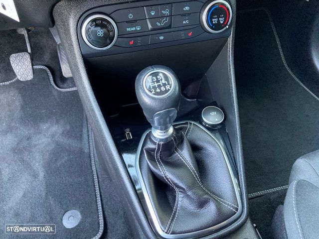 Ford Fiesta 1.0 EcoBoost S&S TITANIUM - 22