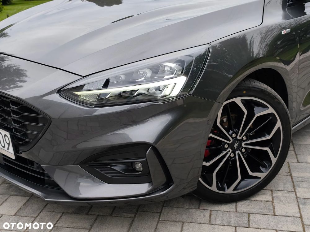 Ford Focus 1.0 EcoBoost Hybrid ST-LINE DESIGN - 9
