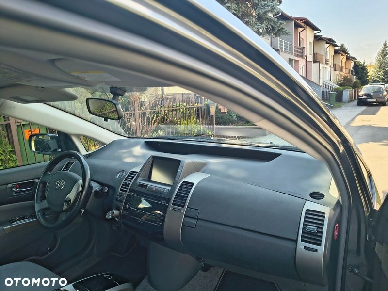 Toyota Prius - 11