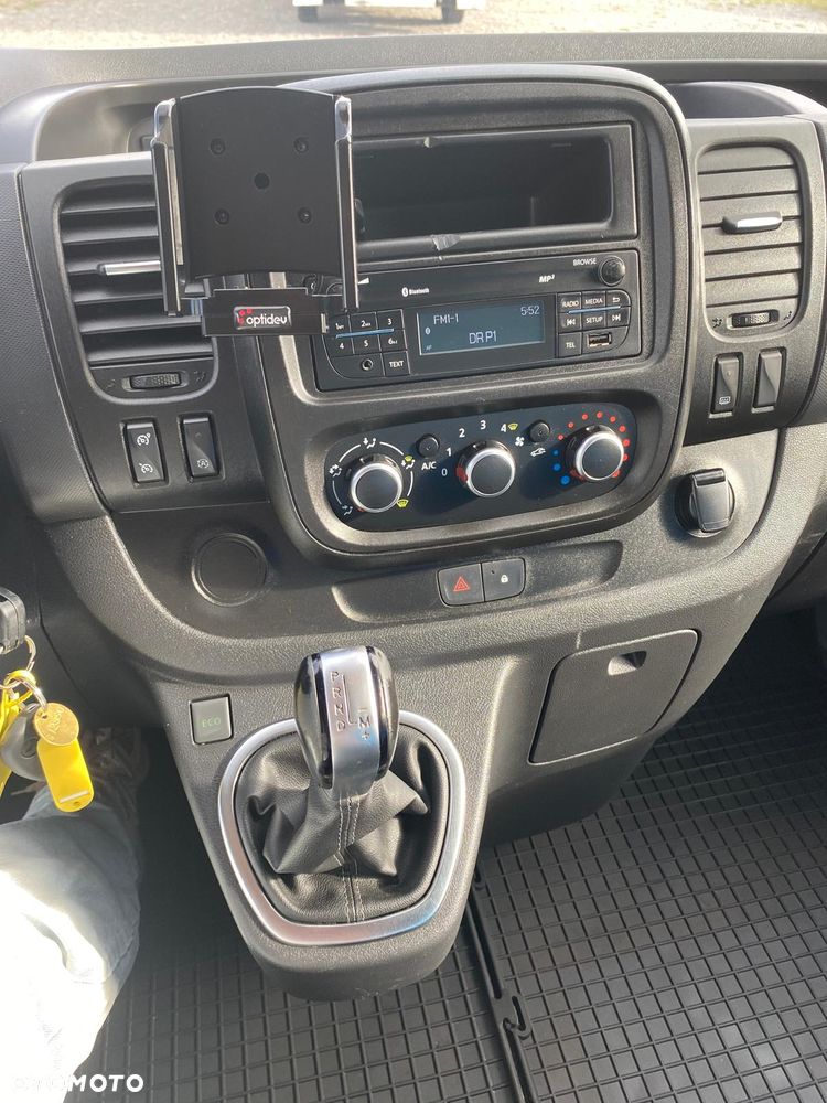 Renault Trafic - 16