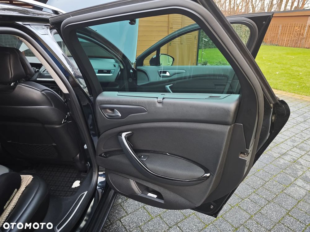 Citroën C5 2.0 HDi Exclusive - 27