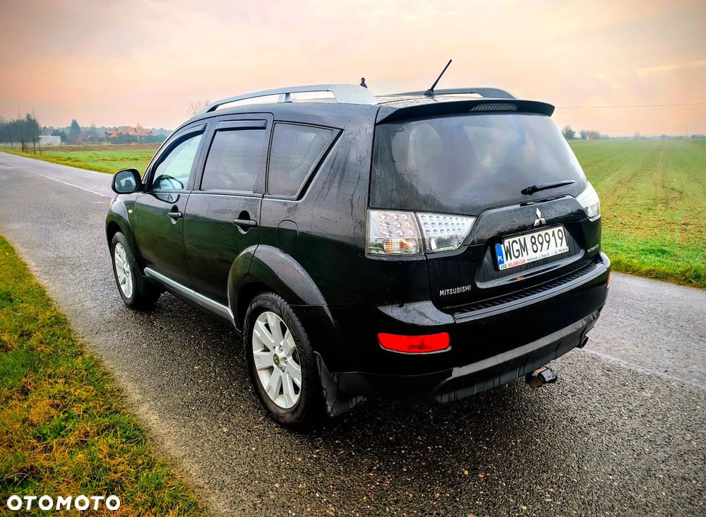 Mitsubishi Outlander - 5