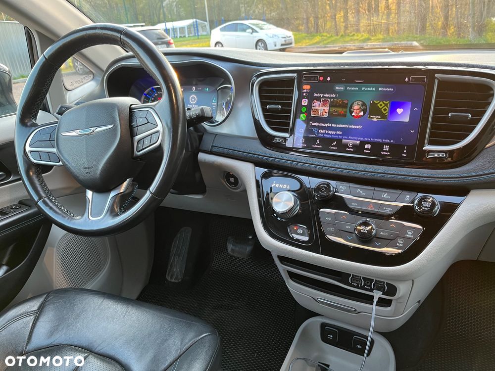 Chrysler Pacifica - 6
