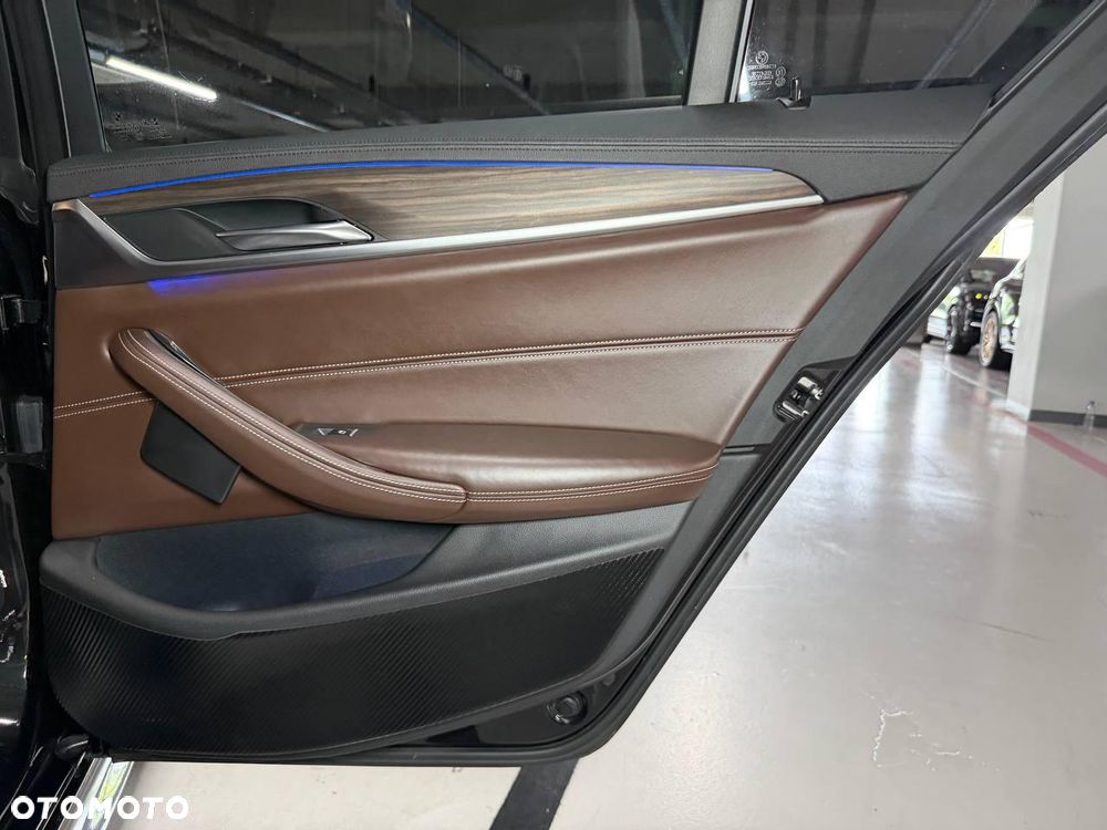 BMW Seria 5 530i Sport Line - 20