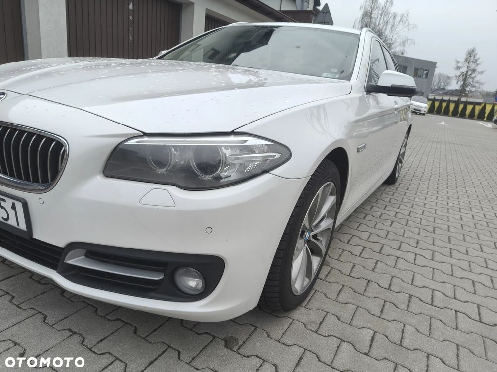 BMW Seria 5 520d xDrive - 17