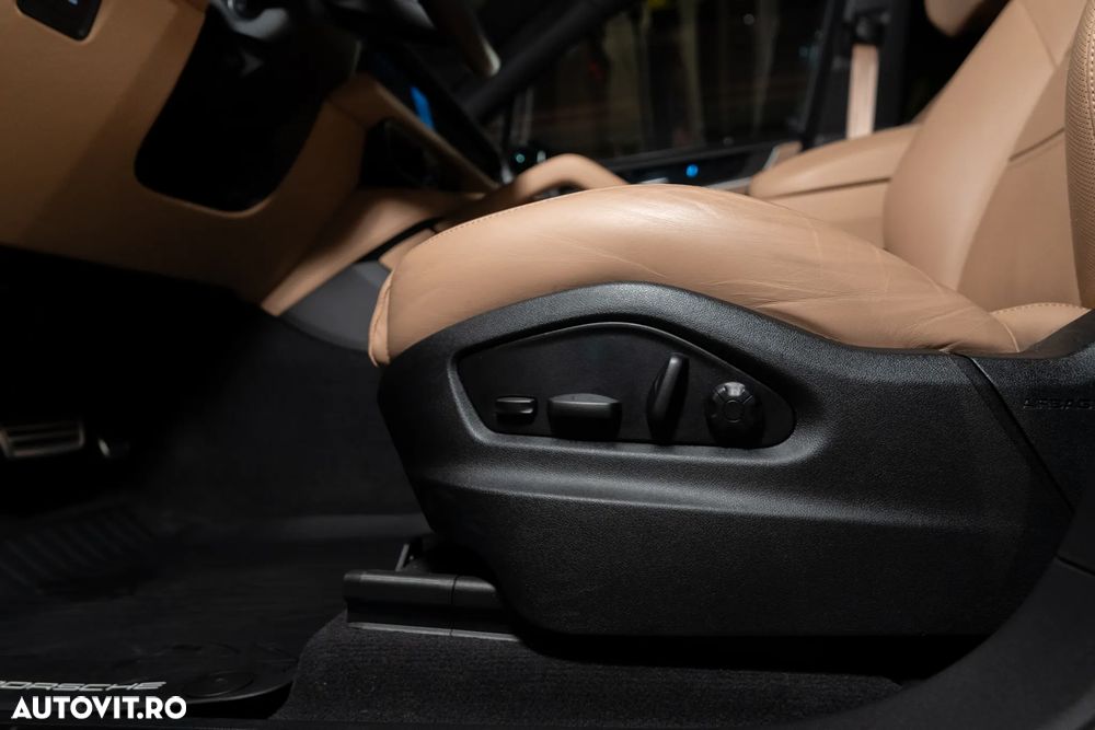 Porsche Cayenne Tiptronic S - 30