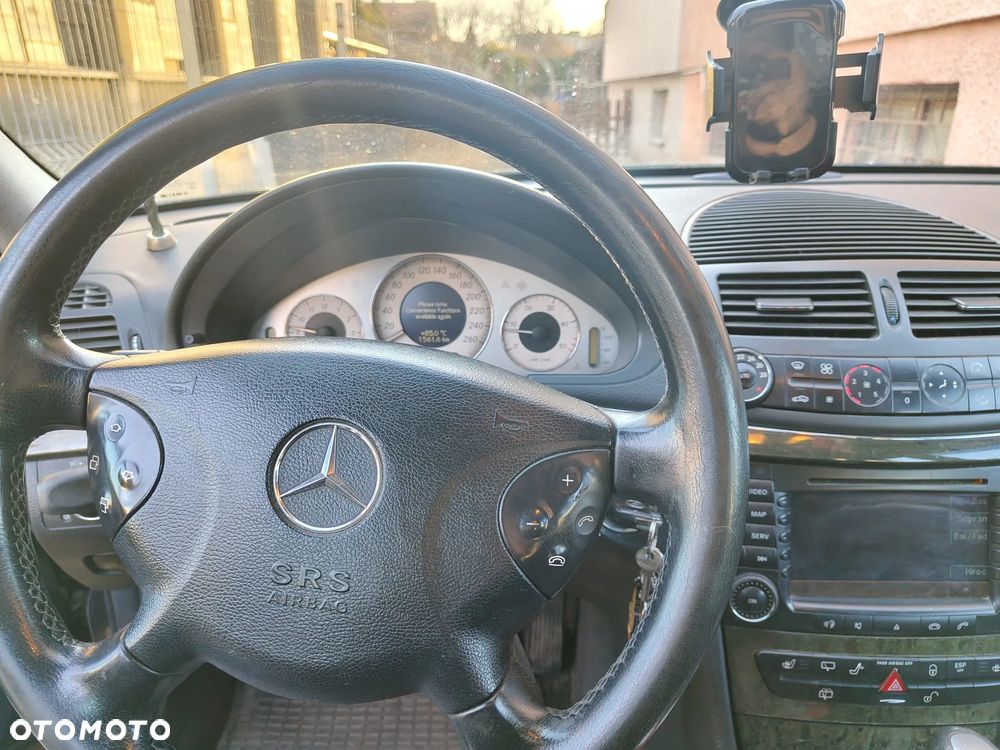 Mercedes-Benz Klasa E 320 CDI T Avantgarde - 1