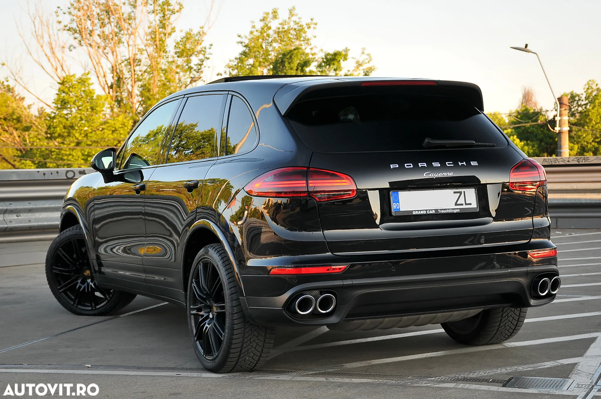 Porsche Cayenne Diesel Platinum Edition - 11