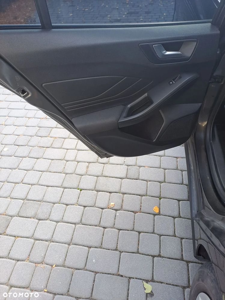 Ford Focus 1.5 EcoBlue Connected - 27