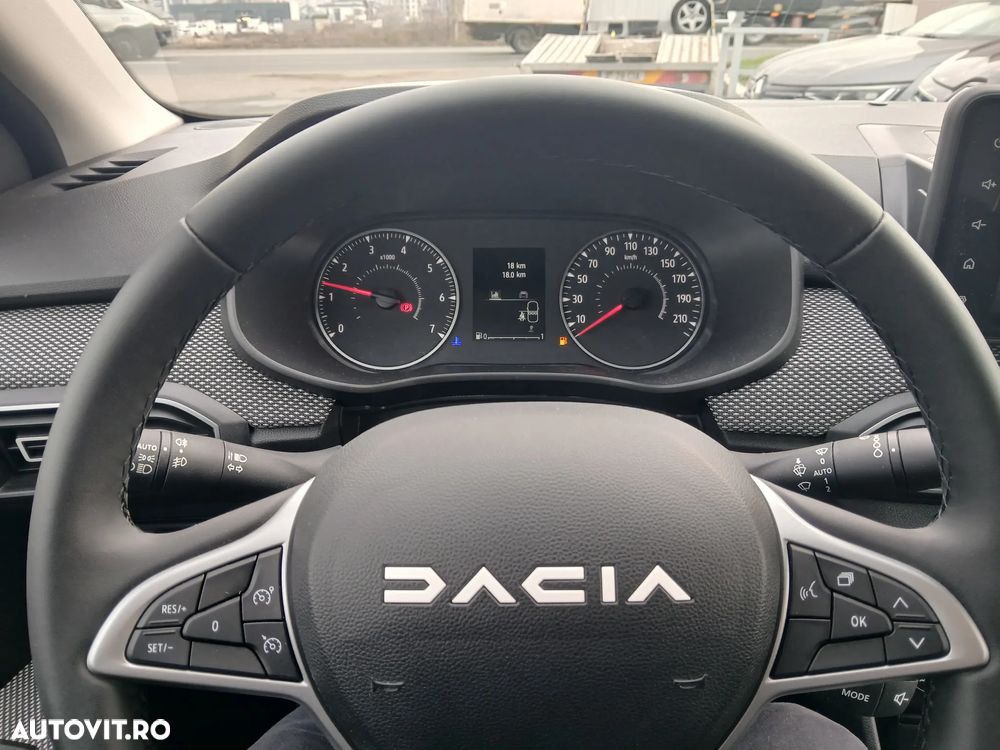 Dacia Logan TCe 90 MT6 Expression - 12